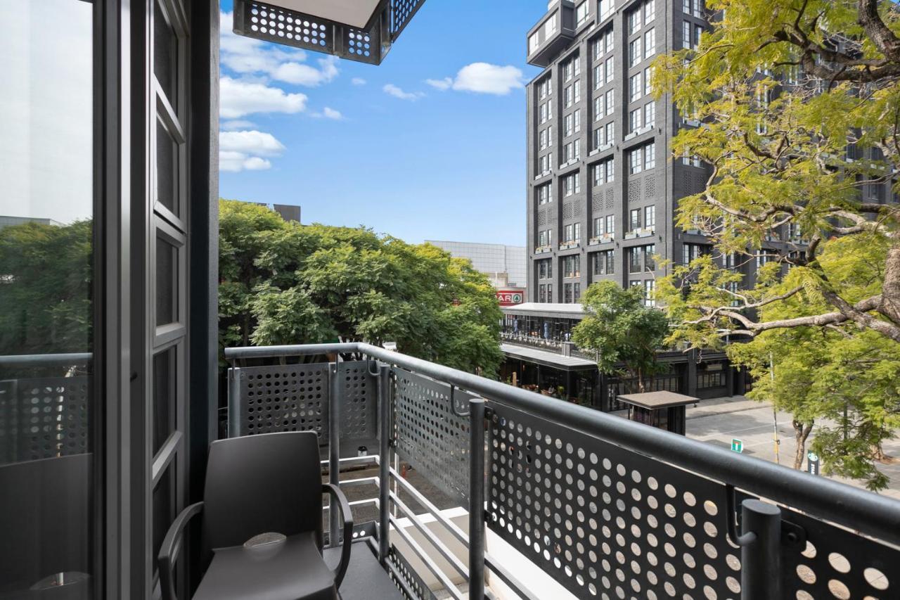 Easy Stay - The Median Rosebank Johannesburg Exteriör bild