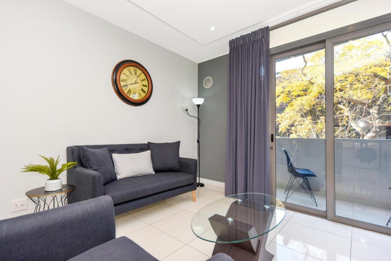 Easy Stay - The Median Rosebank Johannesburg Exteriör bild