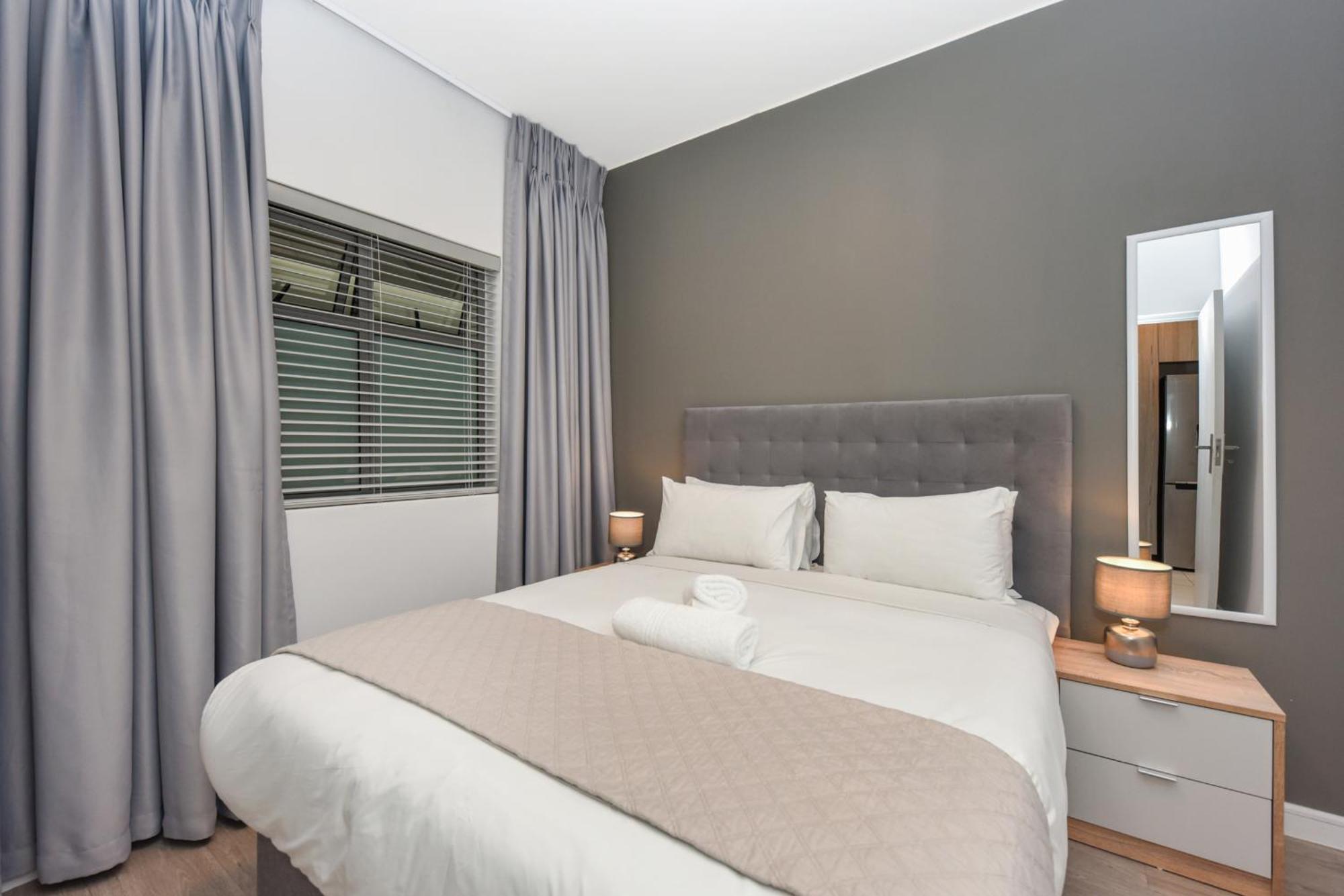Easy Stay - The Median Rosebank Johannesburg Exteriör bild